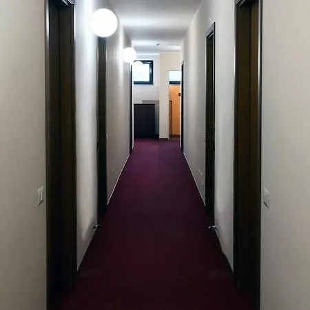 弗洛姆酒店 酒店 罗扎诺