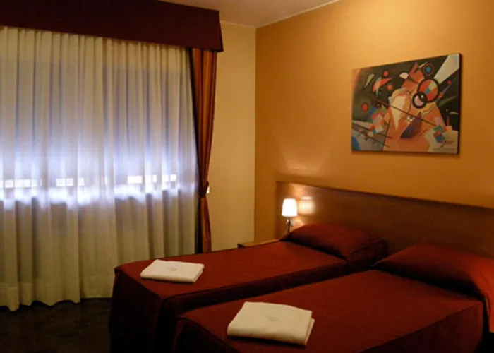 Otel Forum 3*