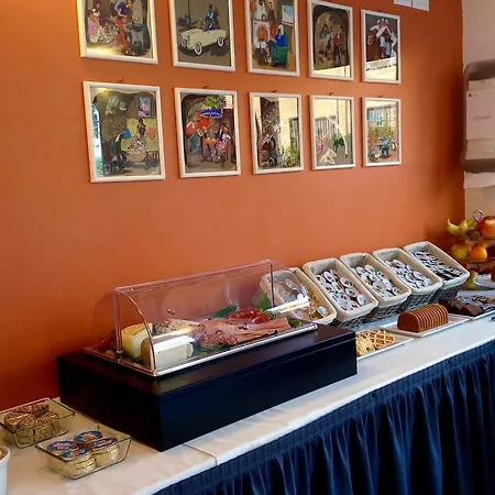 Ξενοδοχείο Forum 3*