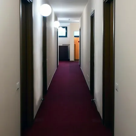 Ξενοδοχείο Forum 3*