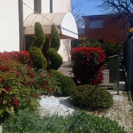 Forum Ξενοδοχείο Rozzano