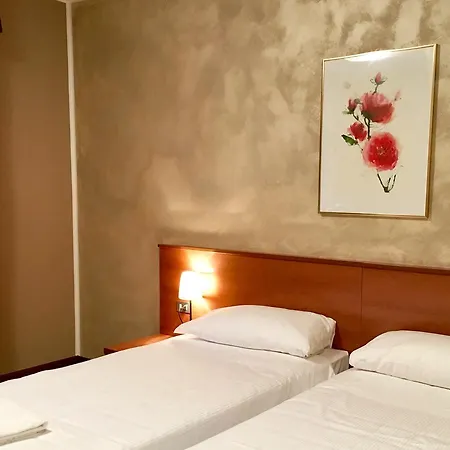 Forum Ξενοδοχείο Rozzano