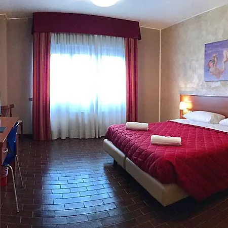 Forum Ξενοδοχείο 3*